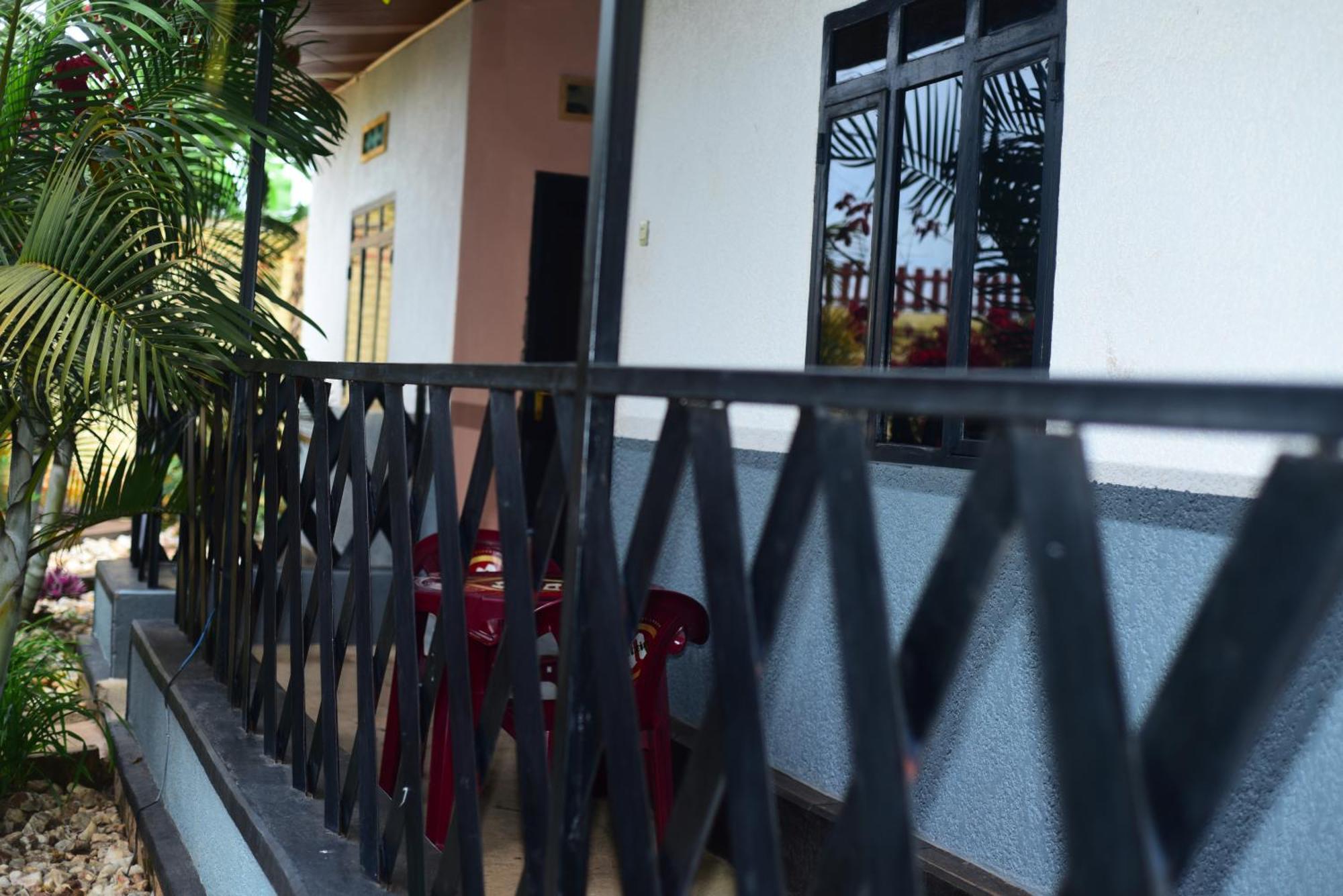 Akagera Neighbors Bed & Breakfast Kabarondo ภายนอก รูปภาพ