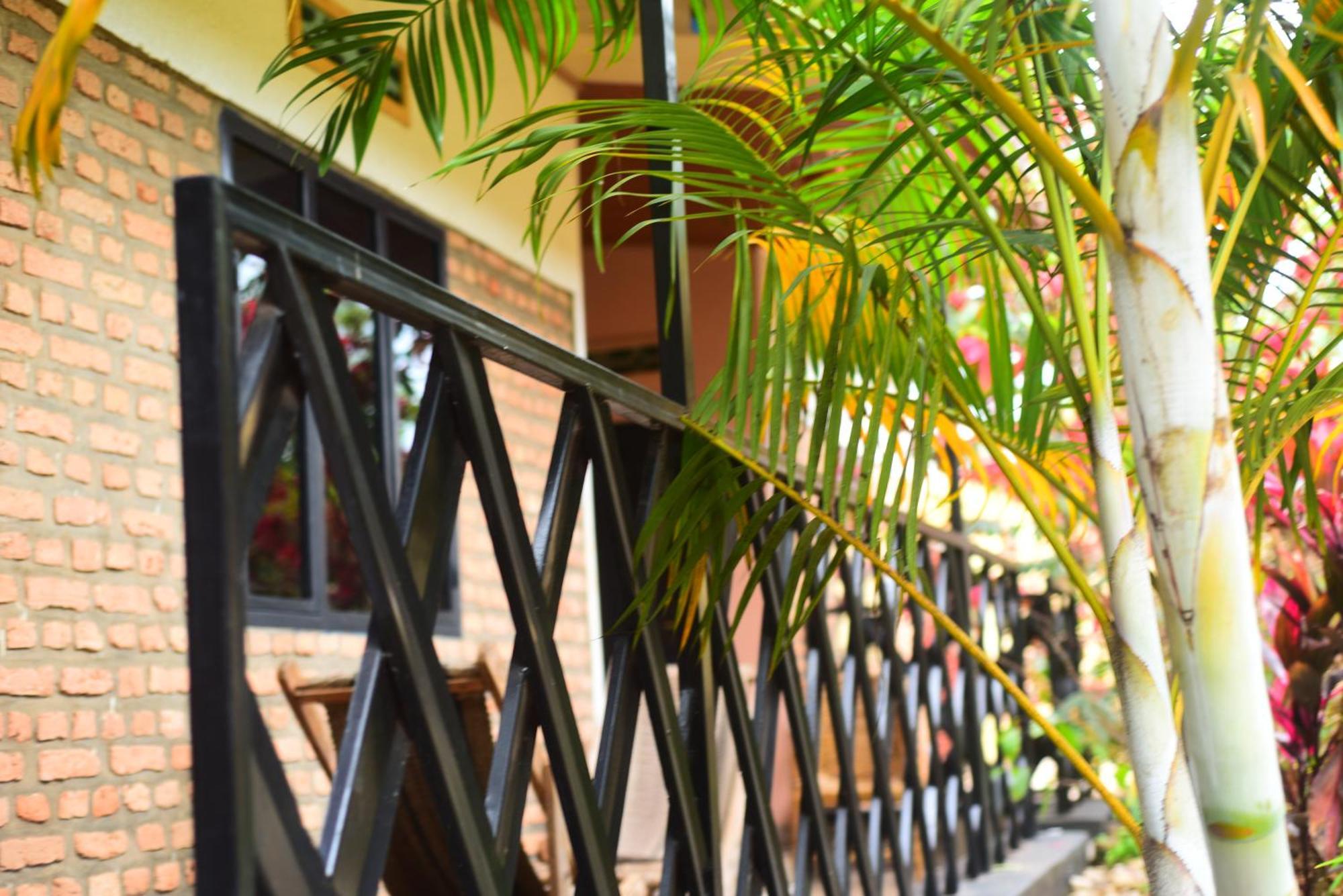 Akagera Neighbors Bed & Breakfast Kabarondo ภายนอก รูปภาพ