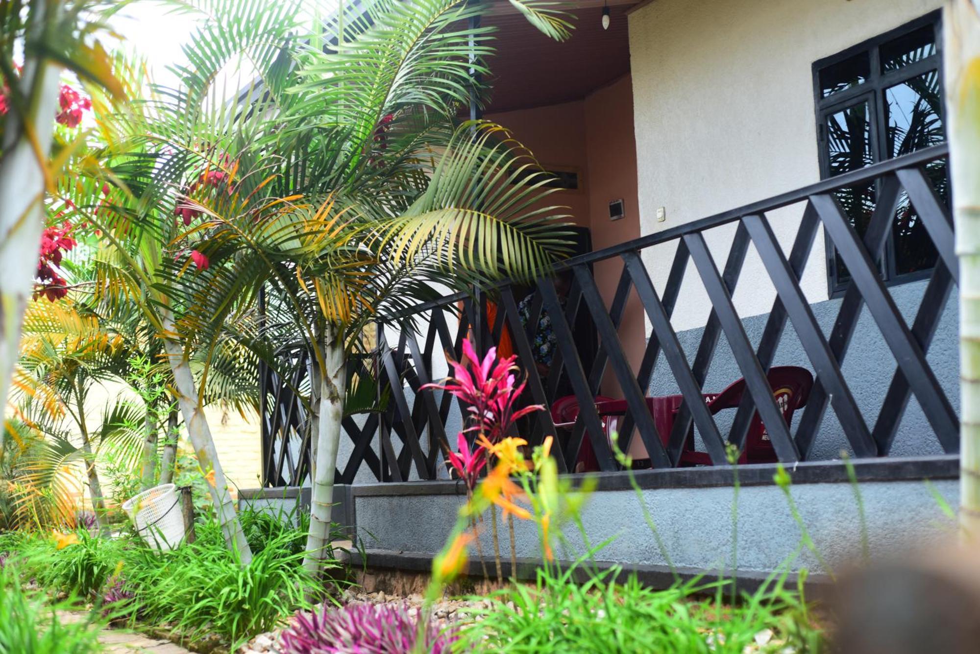 Akagera Neighbors Bed & Breakfast Kabarondo ภายนอก รูปภาพ