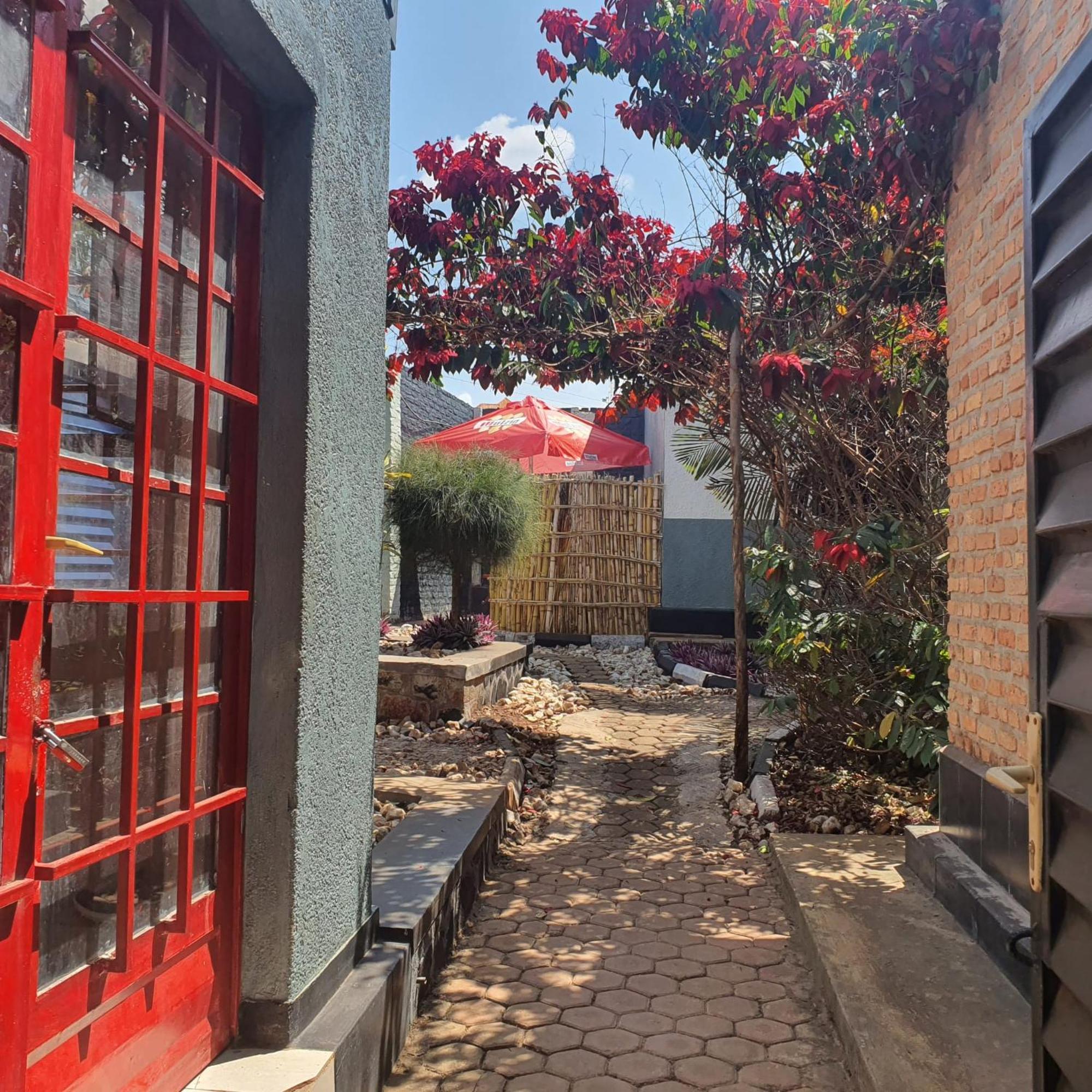 Akagera Neighbors Bed & Breakfast Kabarondo ภายนอก รูปภาพ